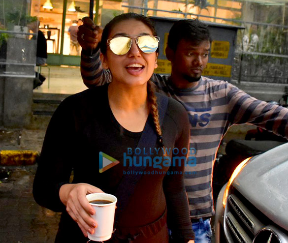 huma qureshi spotted at kitchen garden in bandra 4