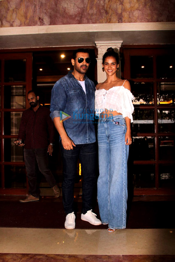 john abraham aisha sharma and milap zaveri snapped at the radio city office in bandra 005 1