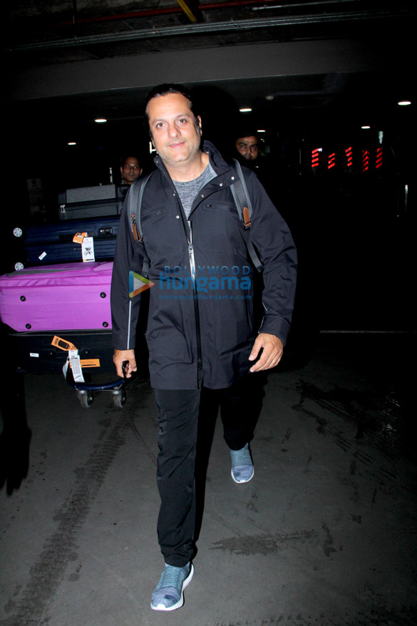 kareena kapoor khan and huma qureshi snapped at the airport 13