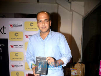 Mahesh Bhatt, Ashutosh Gowariker and others at Saeed Akhtar Mirza's book launch 'Memory In The Age Of Amnesia'