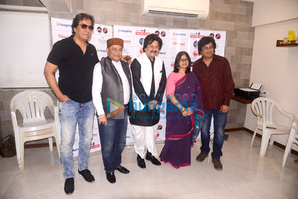 pankaj udhas and other celebs snapped at the artist aloud khazana event in mumbai 1
