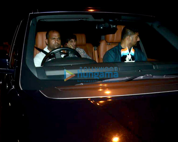 ranbir kapoor spotted at alia bhatts house in juhu 3