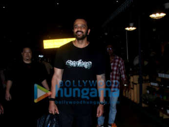 Ranveer Singh, Sonam Kapoor Ahuja and others snapped at the airport