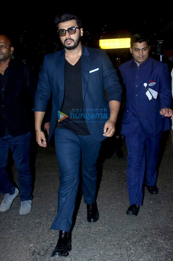 ranveer singh and arjun kapoor snapped at the airport 4