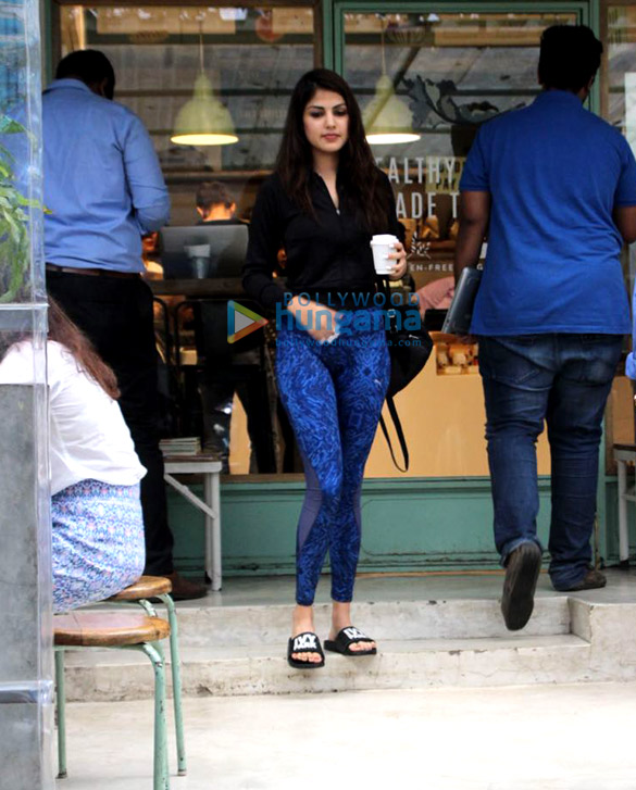 rhea chakraborty spotted at the kitchen garden 4 2