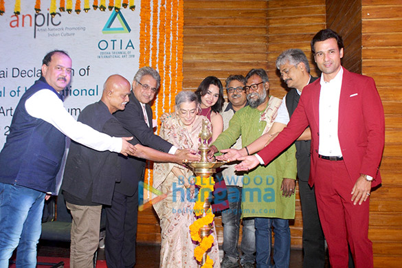 shabana azmi pinaki misra rohit roy and others at the mumbai declaration of the odisha triennial of international art 2