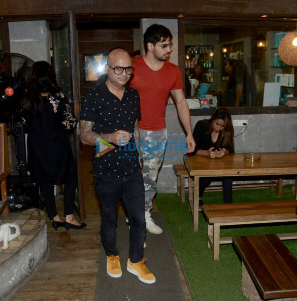 sidharth malhotra snapped at hakims aalim at khar 6