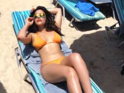 Sultry Shama Sikander amps up the HOTNESS quotient yet again as she teases us with gorgeous bikini pics