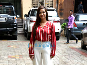 Tia Bajpai snapped promoting her upcoming web series 'Zakhmi'