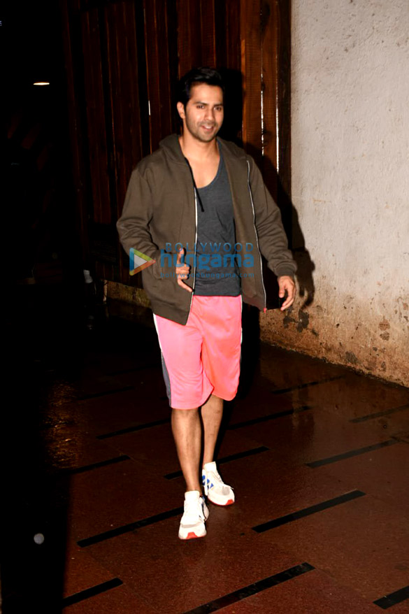 varun dhawan snapped post his gym session 6 3