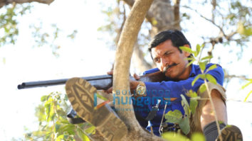 Movie Stills Of The Movie Aakhet