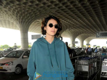 Akshay Kumar, Mandana Karimi and others snapped at Mumbai airport