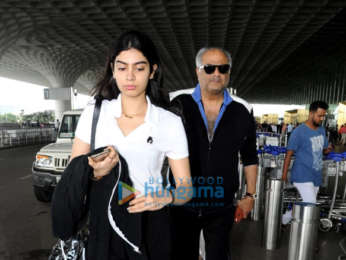 Alia Bhatt, Janhvi Kapoor and others snapped at the airport