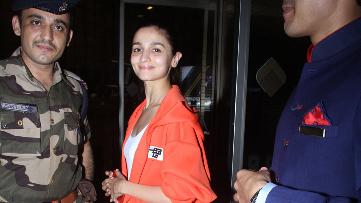 Alia Bhatt spotted at the airport