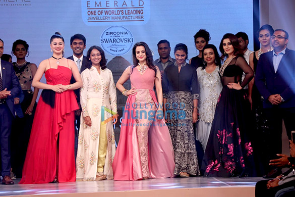 ameesha patel rimi sen and others walk the ramp at the all india gem and jewellery domestic council 1