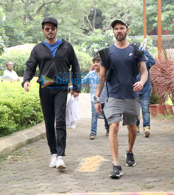 anil kapoor snapped at a park in juhu 4
