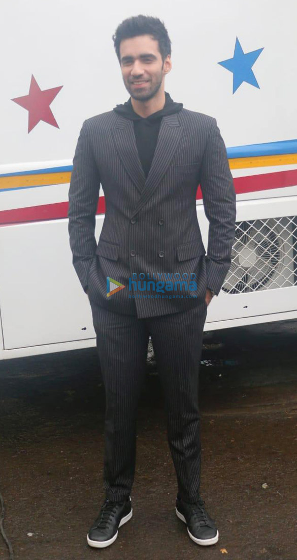 avinash tiwari tripti dimri and imtiaz ali snapped during laila majnu promotions 5
