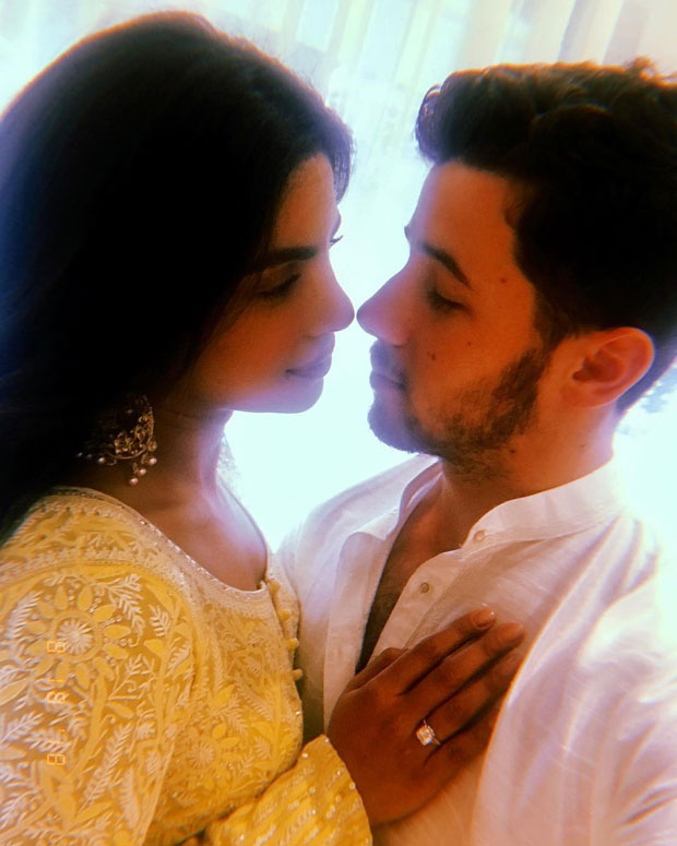 Breaking Priyanka Chopra And Nick Jonas Officially Announce Their Engagement Bollywood Stars 
