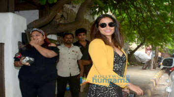 Bipasha Basu snapped at Hakim’s Aalim in Khar