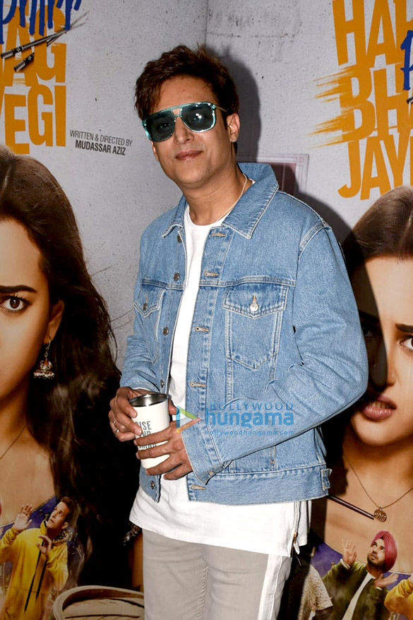 cast of happy phirr bhag jayegi snapped during promotions 3