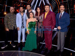 Cast of the film Fanney Khan snapped promoting their film on sets of Indian Idol 10