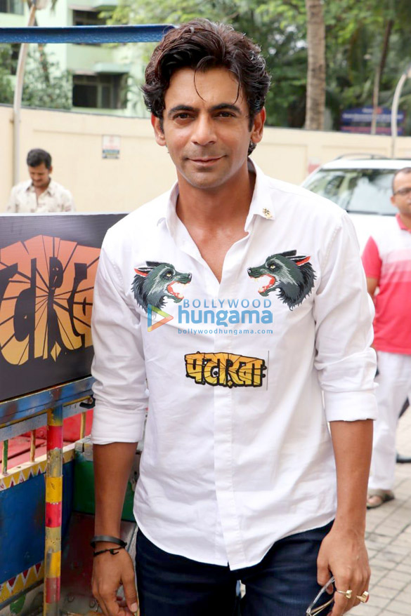 celebs grace the launch of the song balma from the film pataakha 5