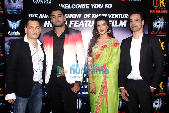 deepshikha nagpal vindu dara singh rajesh puri jubin nautiyal rakesh bedi snapped at sun sand hotel juhu 5