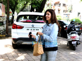 Farah Khan and Shweta Nanda snapped at Kromakay salon in Juhu