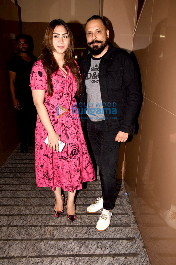 farhan akhtar and other celebs grace the special screening of gold 7 2