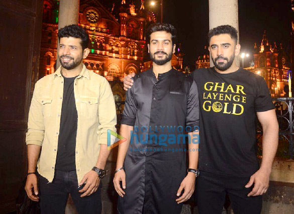 gold cast amit sadh vineet kumar singh and sunny kaushal snapped at chhatrapati shivaji maharaj terminus for india turns gold event 6