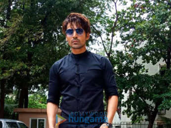 Gurmeet Choudhary snapped during Paltan promotions