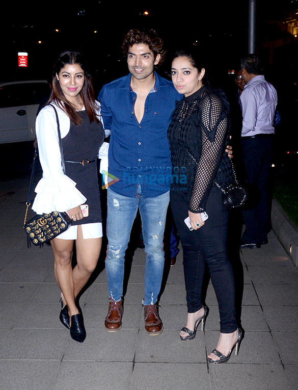 gurmeet choudhary snapped with wife at bkc 6