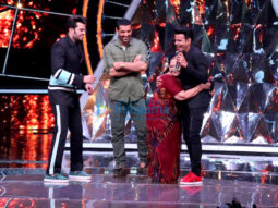 John Abraham and Manoj Bajpayee promote their film Satyameva Jayate on the sets of Indian Idol