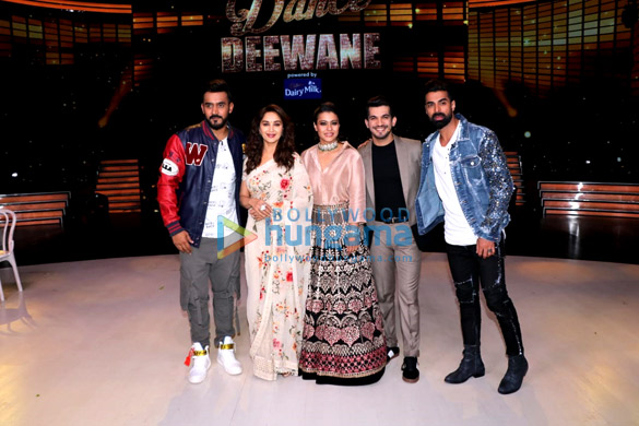 kajol and madhuri dixit snapped on the sets of dance deewane 005 3