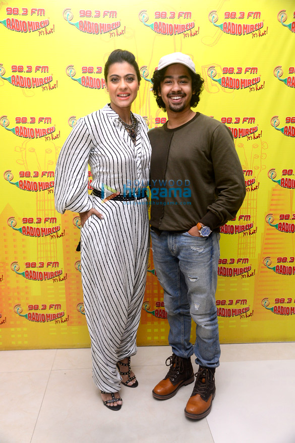 kajol and riddhi sen snapped promoting helicopter eela at the radio mirchi studio 2