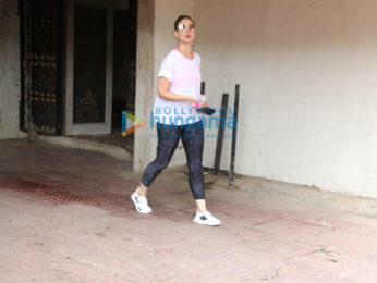 Kareena Kapoor Khan spotted outside the gym