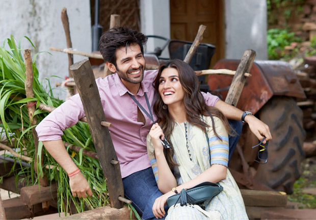 Kriti Sanon and Kartik Aaryan are all smiles as they kick start Luka Chuppi in Gwalior