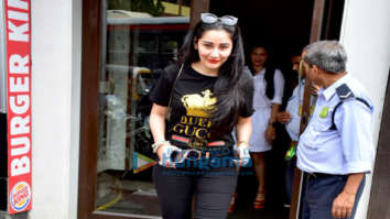 Manyata Dutt snapped at Bastian in Bandra