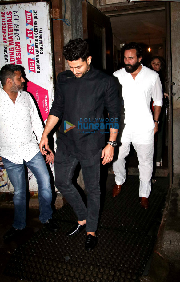 saif ali khan kareena kapoor khan kunal khemu and soha ali khan spotted at pali bhavan in bandra 1