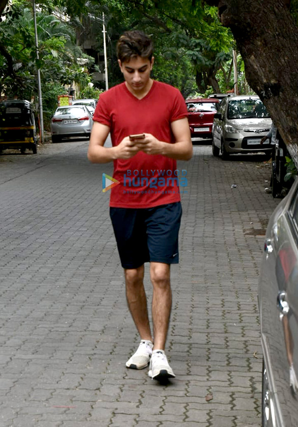 saif ali khans son ibrahim ali khan snapped in mumbai 4