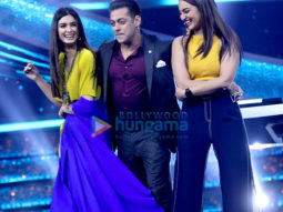 Sonakshi Sinha and Diana Penty promote Happy Phirr Bhag Jayegi on Salman Khan’s Dus Ka Dum