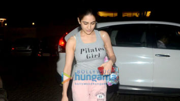 Sara Ali Khan and Kanika Kapoor snapped a yoga center in Bandra