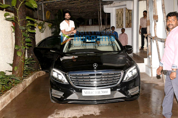 shahid kapoor snapped in mumbai 5