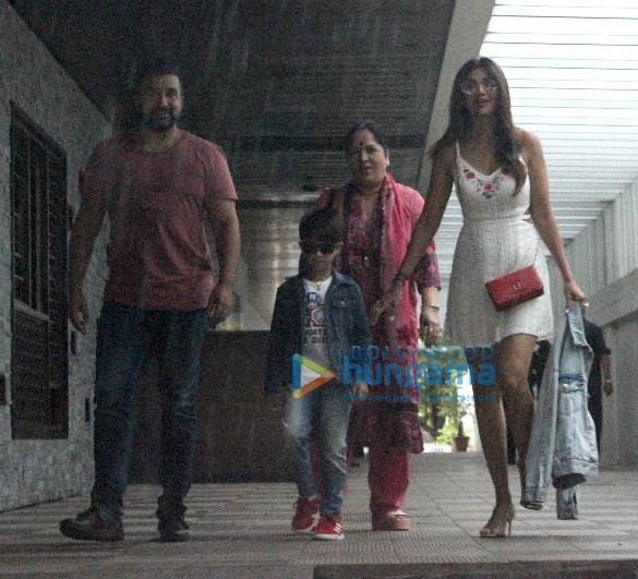 Shilpa Shetty snapped with family at Hakkasan in Bandra