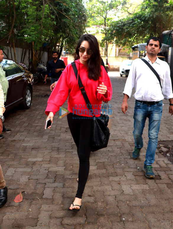 shraddha kapoor spotted at sunny super sound in juhu 3 2