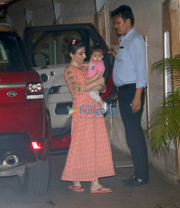 soha ali khan and daughter inaaya naumi snapped at saif ali khans residence in bandra 3