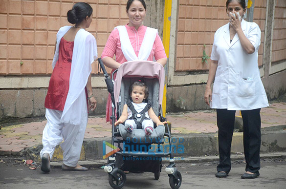 Soha Ali Khan’s daughter Inaaya Naumi snapped out and about in Mumbai Soha Ali Khan’s daughter Inaaya Naumi snapped out and about in Mumbai