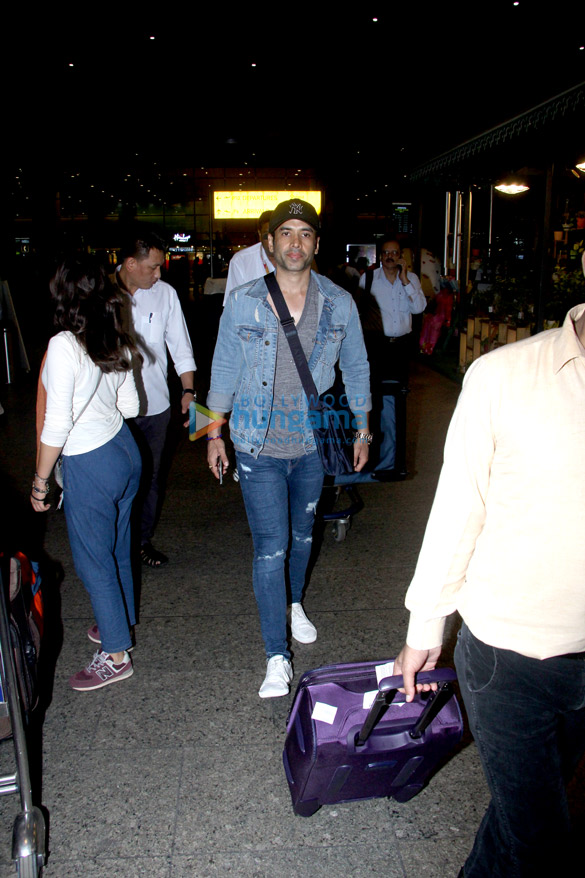 sonakshi sinha diana penty and others snapped at the airport 1 3