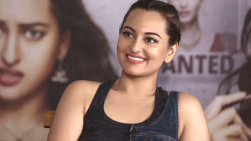Sonakshi Sinha: “Ranveer Singh is already a LEGEND” | RAPID FIRE | Dabangg | Salman | Diana