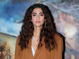 The Zoya Factor LOOK OUT: Sonam Kapoor is a BAWSE BABE in permed hair, hubby Anand Ahuja and bro Arjun Kapoor are all praises (see pictures)